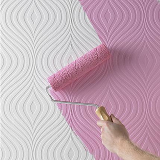 Обои под покраску используют и для стен, и для потолков